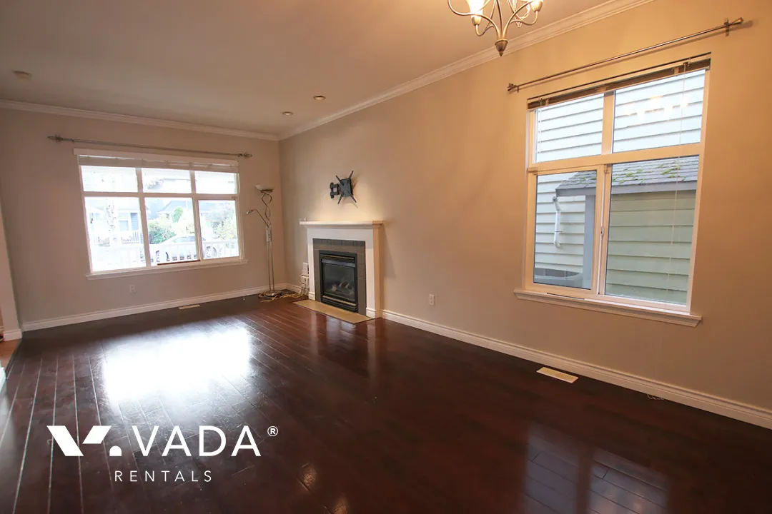 Queensborough - 3 Bedroom House For Rent in New Westminster at 152 Phillips Street, New Westminster, BC