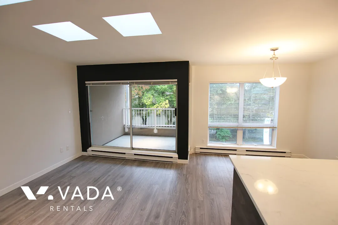 Monte Carlo in Fairview - 1 Bedroom Apartment For Rent in Vancouver at 402 - 985 West 10th Avenue, Vancouver, BC