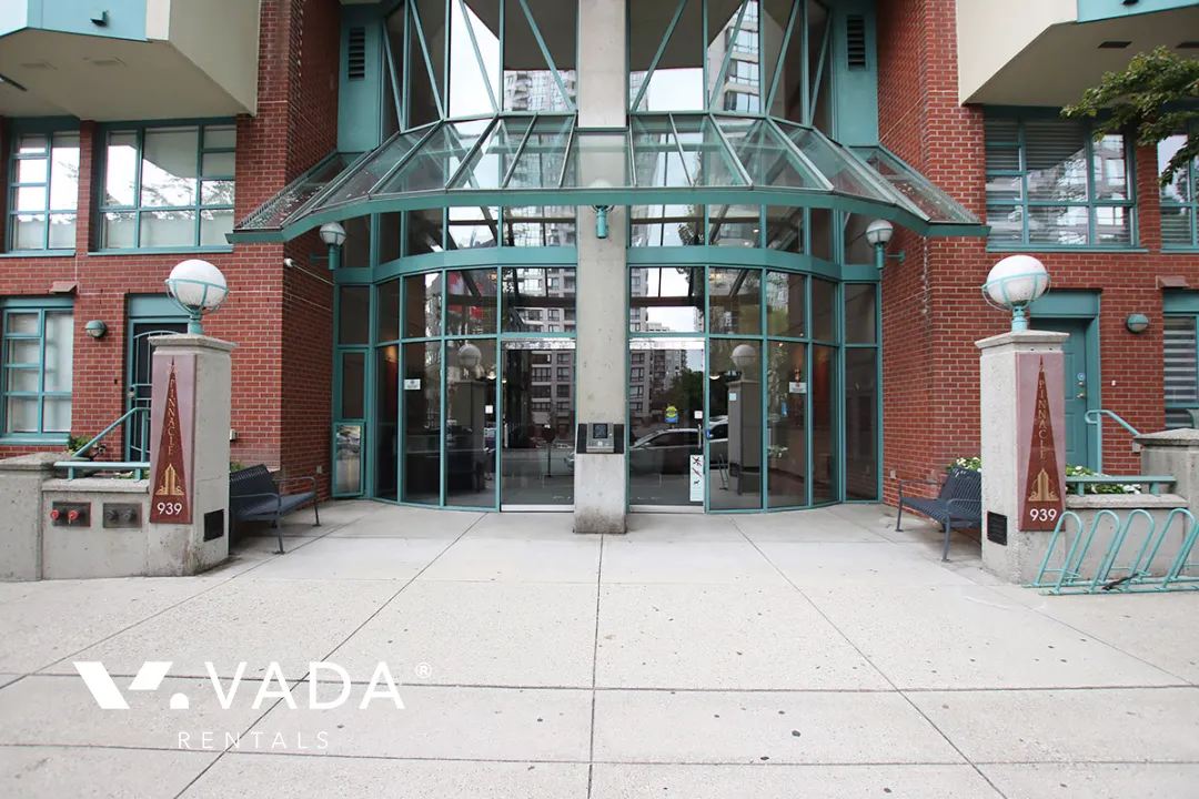 The Pinnacle in Yaletown - Studio For Rent in Vancouver at 2301 - 939 Homer Street, Vancouver, BC