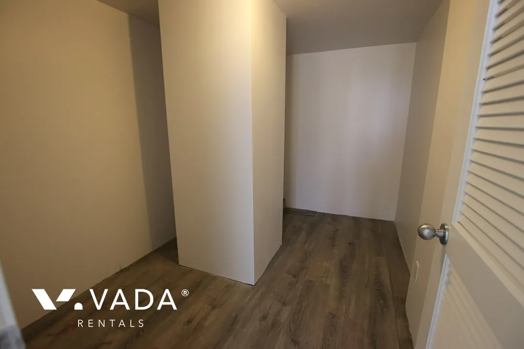 Paris Place in Downtown - 2 Bedroom Apartment For Rent in Vancouver at 1704 - 183 Keefer Place, Vancouver, BC