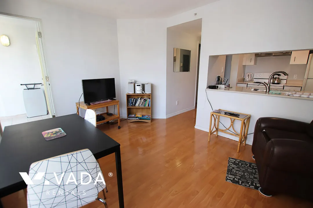 Conference Plaza in Downtown - 1 Bedroom Apartment For Rent in Vancouver at 1105 - 438 Seymour Street, Vancouver, BC