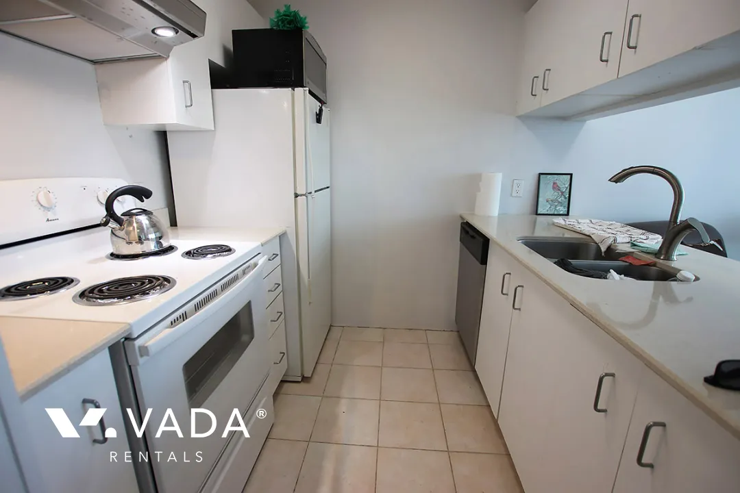 Conference Plaza in Downtown - 1 Bedroom Apartment For Rent in Vancouver at 1105 - 438 Seymour Street, Vancouver, BC
