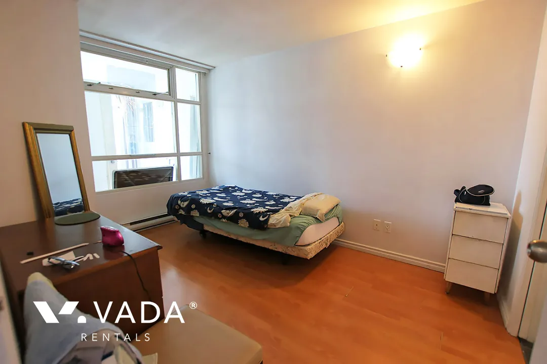 Conference Plaza in Downtown - 1 Bedroom Apartment For Rent in Vancouver at 1105 - 438 Seymour Street, Vancouver, BC