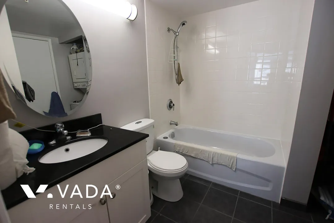 Conference Plaza in Downtown - 1 Bedroom Apartment For Rent in Vancouver at 1105 - 438 Seymour Street, Vancouver, BC