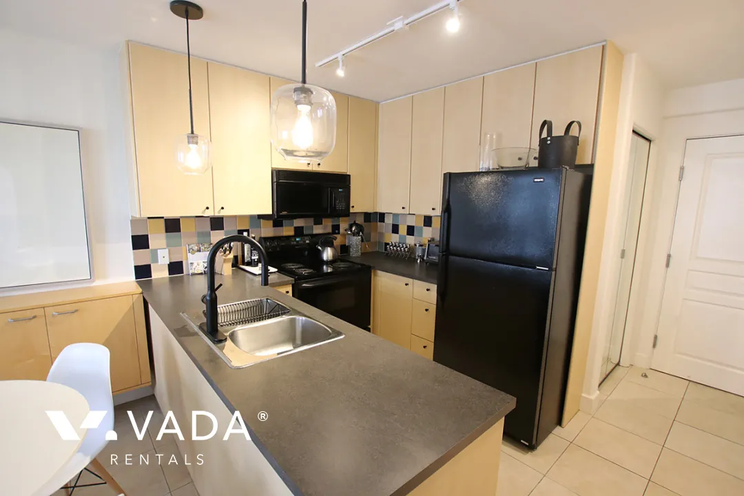 Eight One Nine in Downtown - 1 Bedroom Apartment For Rent in Vancouver at 706 - 819 Hamilton Street, Vancouver, BC