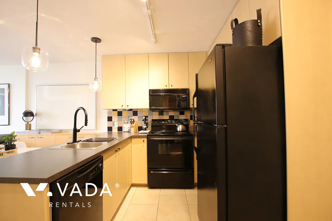 Eight One Nine in Downtown - 1 Bedroom Apartment For Rent in Vancouver at 706 - 819 Hamilton Street, Vancouver, BC