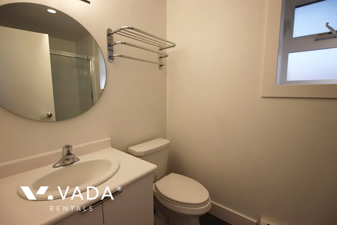 Burnaby North - 1 Bedroom Basement For Rent in Burnaby at 425B Delta Avenue, Burnaby, BC