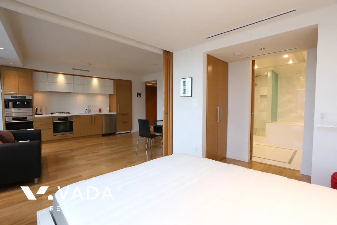 Private Residences at Hotel Georgia in Downtown - 1 Bedroom Apartment For Rent in Vancouver at 3503 - 667 Howe Street, Vancouver, BC, V6C 0B5