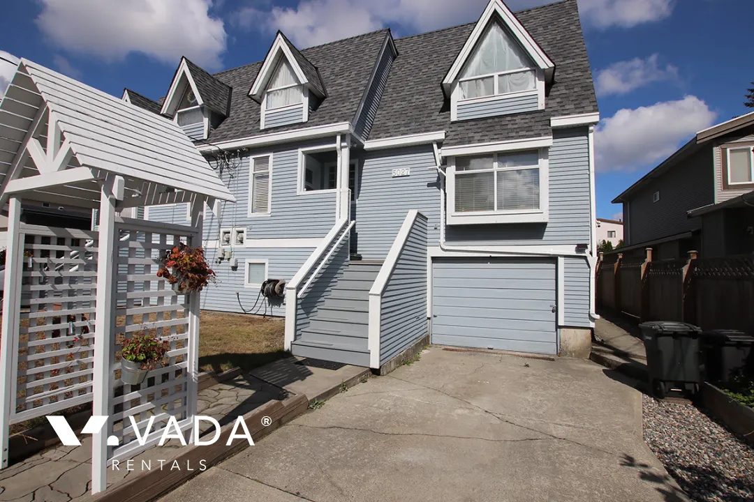 Metrotown - 1 Bedroom Basement For Rent in Burnaby at 5027B Watling Street, Burnaby, BC