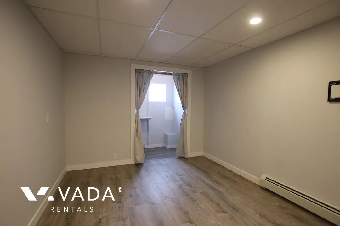 Metrotown - 1 Bedroom Basement For Rent in Burnaby at 5027B Watling Street, Burnaby, BC