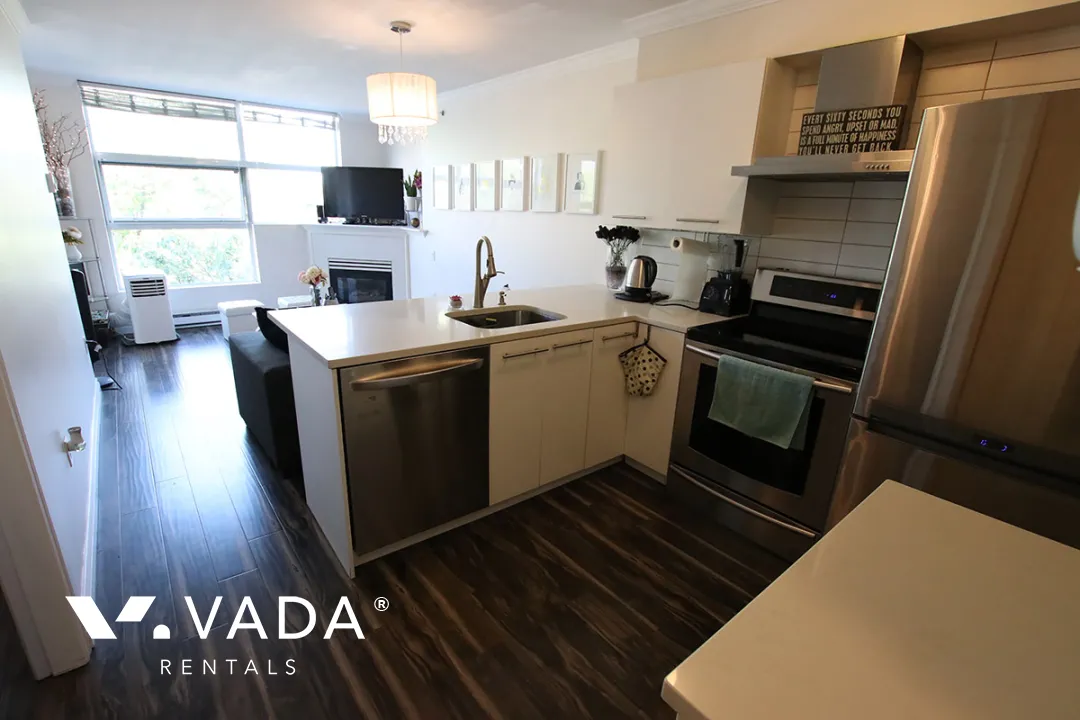 Broadway Crest in Mount Pleasant East - Furnished 1 Bedroom Apartment For Rent in Vancouver at 322 - 418 East Broadway, Vancouver, BC