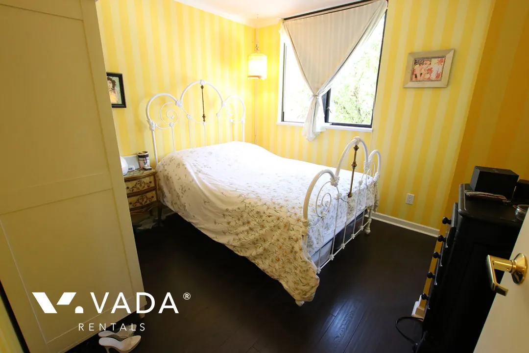 Robinson Tower in Yaletown - 1 Bedroom Apartment For Rent in Vancouver at 205 - 488 Helmcken Street, Vancouver, BC