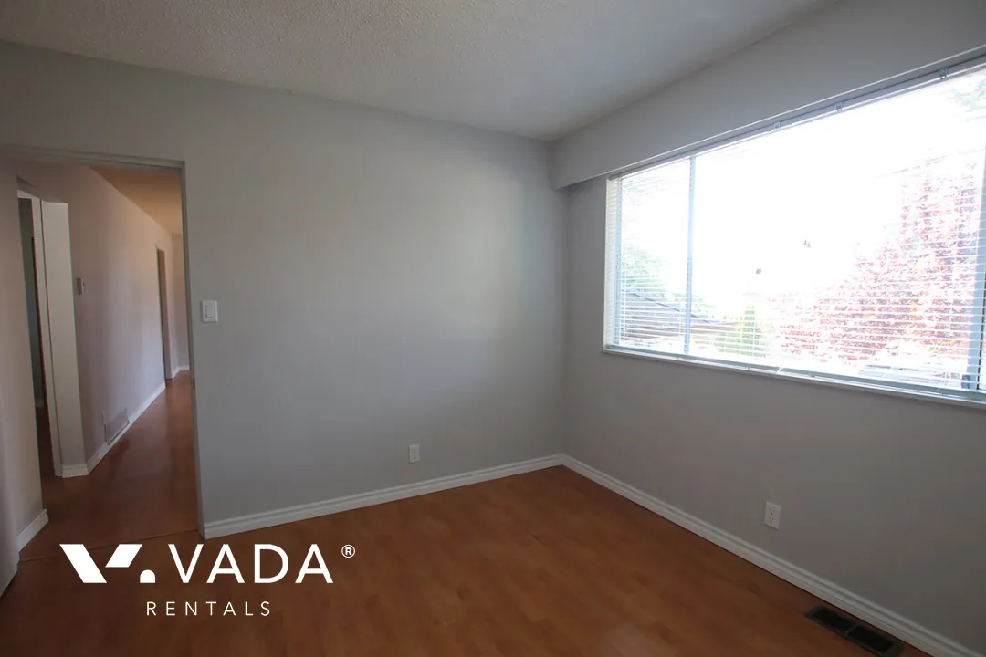 Renfrew Collingwood - 3 Bedroom House (Upper Level) For Rent in Vancouver at 4980A Chatham Street, Vancouver, BC