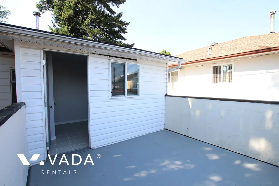 Renfrew Collingwood - 3 Bedroom House (Upper Level) For Rent in Vancouver at 4980A Chatham Street, Vancouver, BC