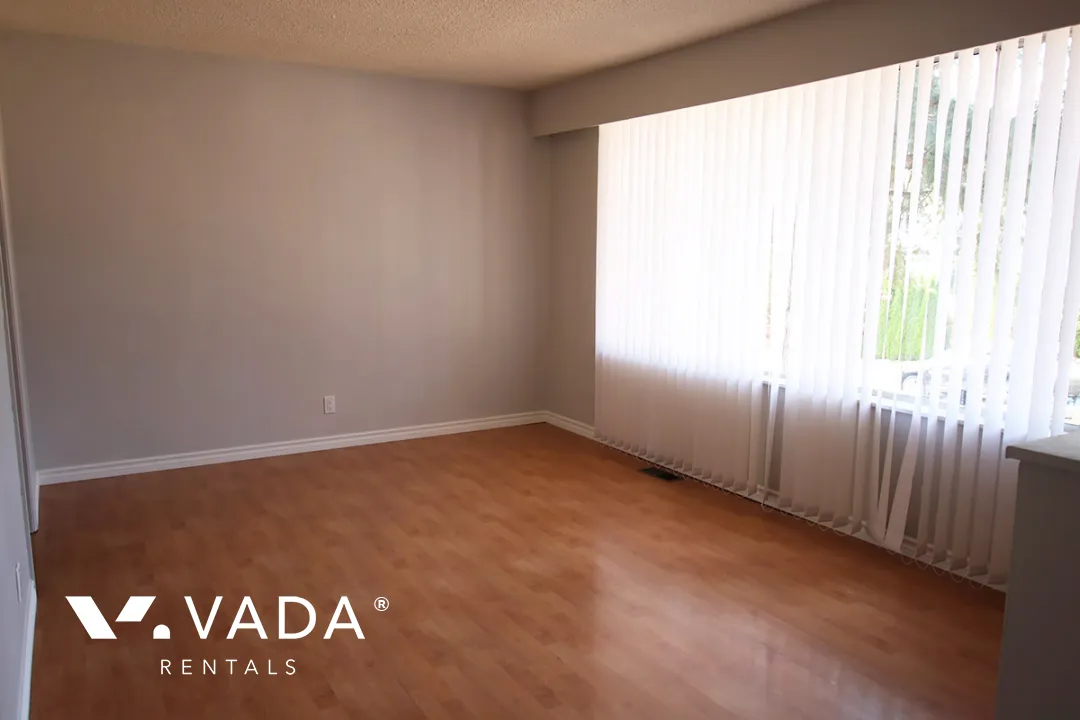 Renfrew Collingwood - 3 Bedroom House (Upper Level) For Rent in Vancouver at 4980A Chatham Street, Vancouver, BC