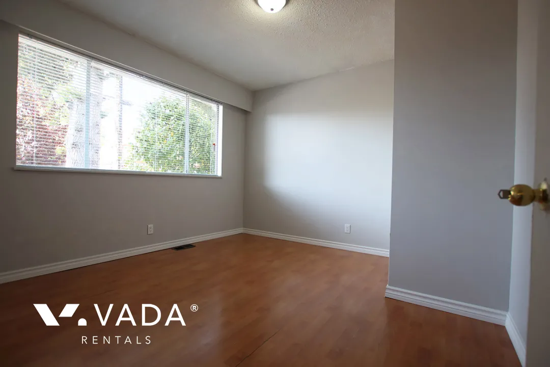 Renfrew Collingwood - 3 Bedroom House (Upper Level) For Rent in Vancouver at 4980A Chatham Street, Vancouver, BC