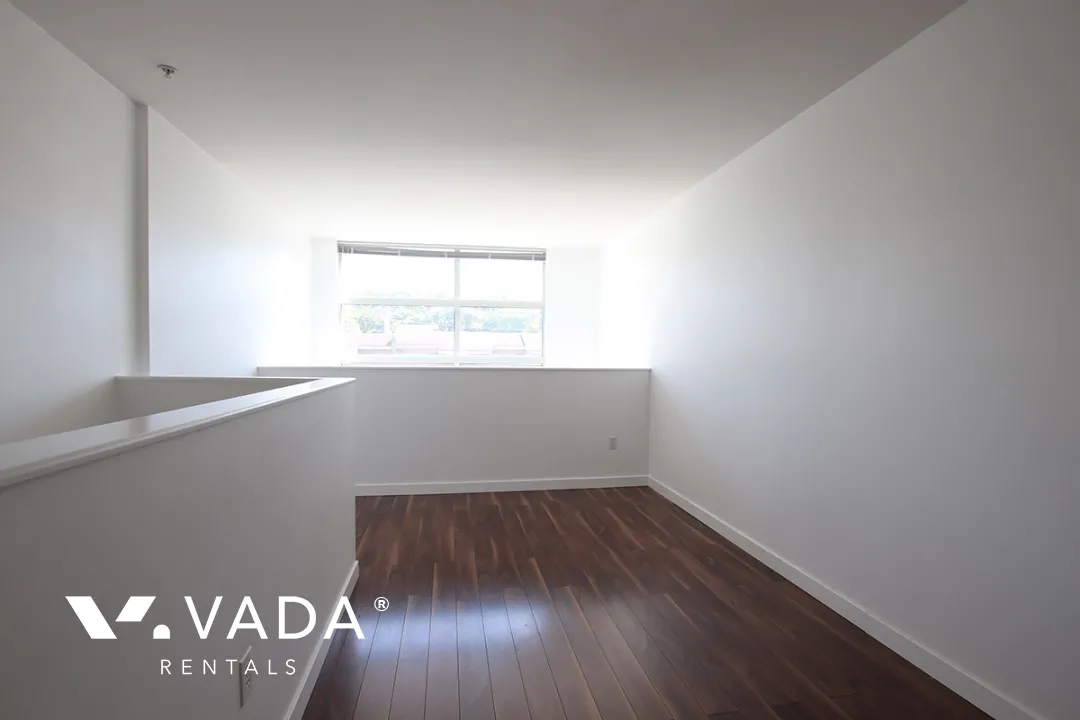 Broadway Crest in Mount Pleasant East - 2 Bedroom Apartment For Rent in Vancouver at 313 - 418 East Broadway, Vancouver, BC