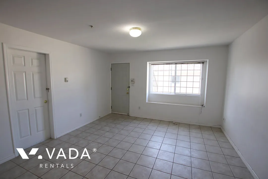 Renfrew Collingwood - 2 Bedroom Garden Suite For Rent in Vancouver at 2471B East 34th Avenue, Vancouver, BC