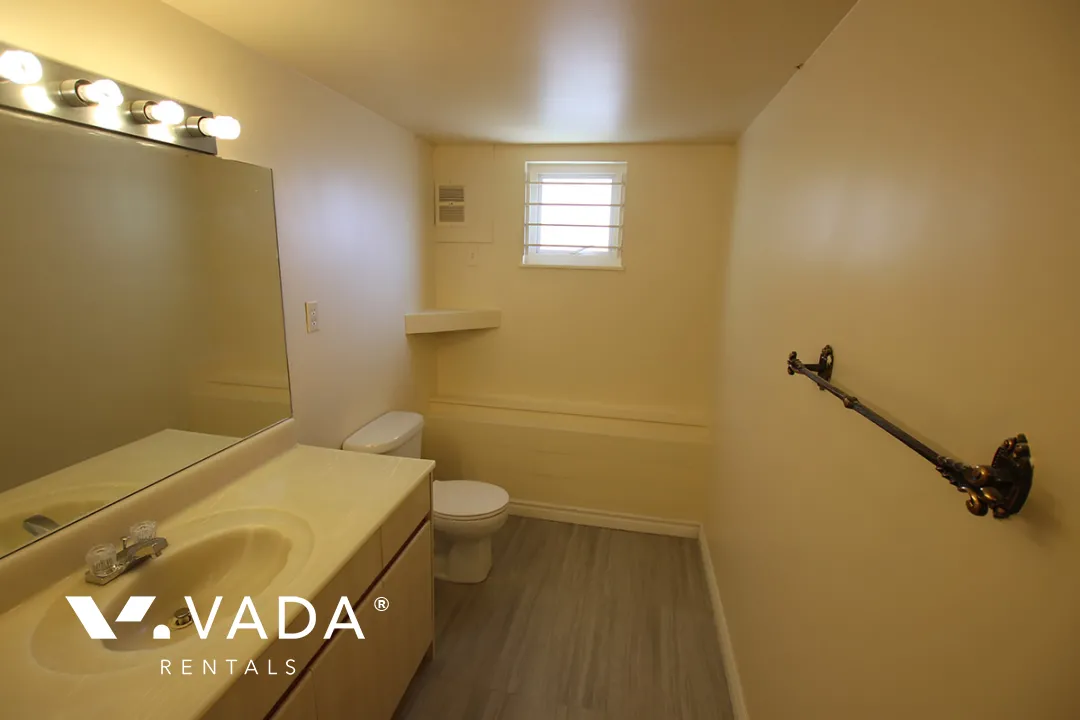 Marpole - 6 Bedroom House For Rent in Vancouver at 842 West 59th Avenue, Vancouver, BC