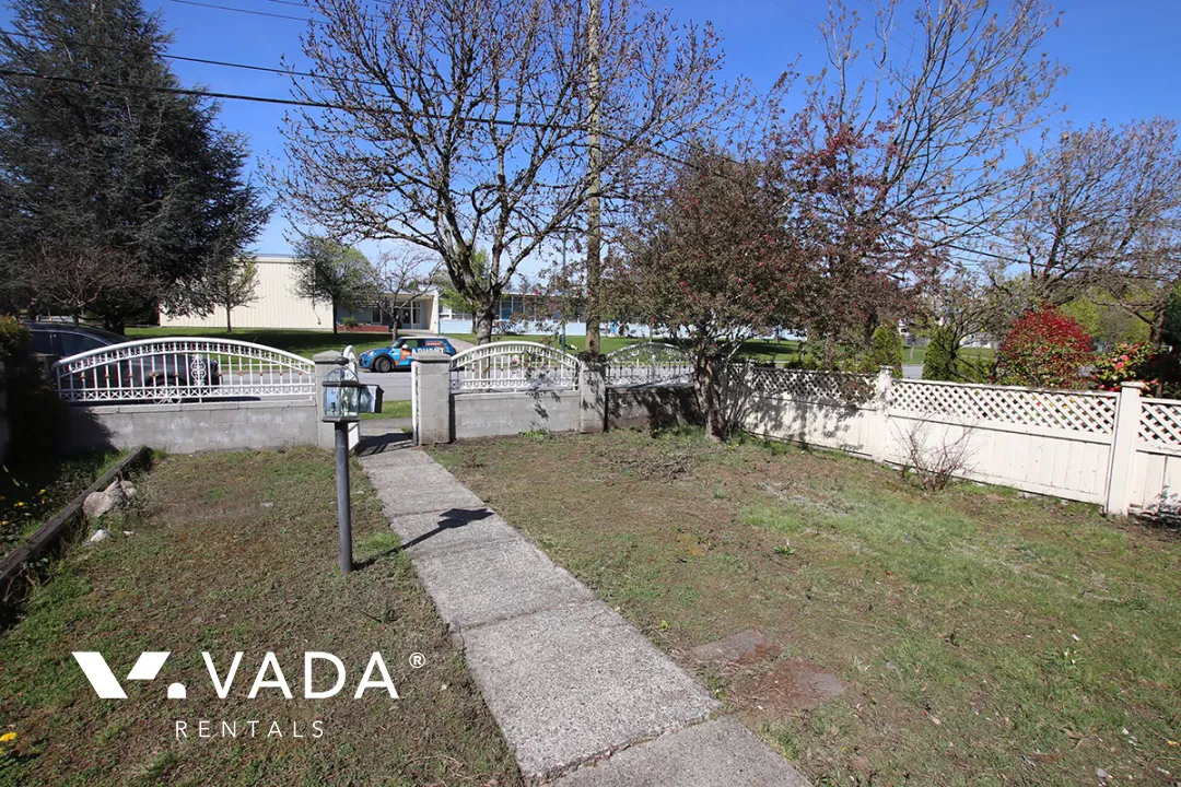 Marpole - 6 Bedroom House For Rent in Vancouver at 842 West 59th Avenue, Vancouver, BC