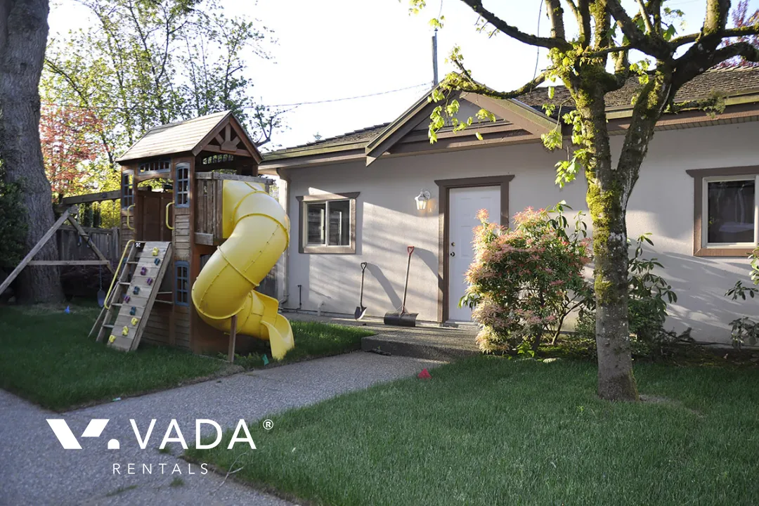 Dunbar - 5 Bedroom House For Rent in Vancouver at 3250 West 24th Avenue, Vancouver, BC, V6L 1R9