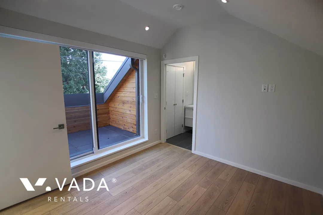 Renfrew Collingwood - 2 Bedroom Laneway House For Rent in Vancouver at 3392 Anzio Drive, Vancouver, BC