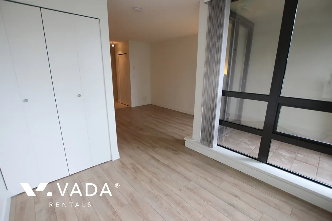 Electric Avenue in Downtown - Studio For Rent in Vancouver at 1113 - 933 Hornby Street, Vancouver, BC, V6Z 3G4