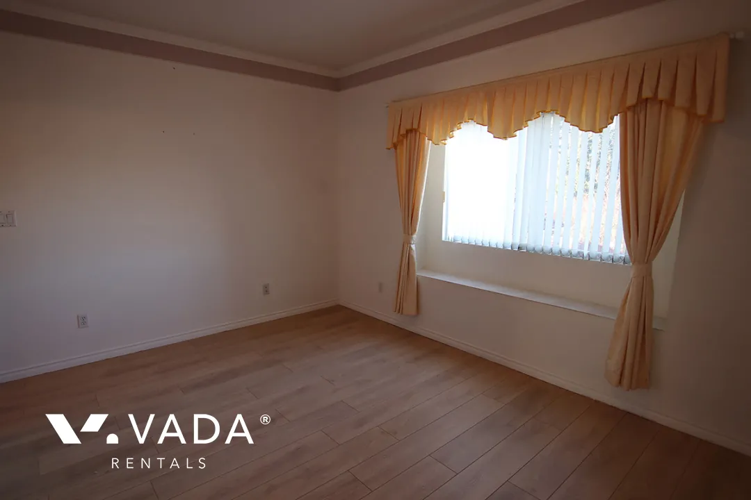 Renfrew Collingwood - 3 Bedroom House (Upper Level) For Rent in Vancouver at 2471 East 34th Avenue, Vancouver, BC