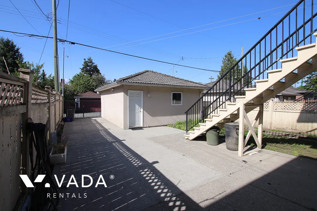 Renfrew Collingwood - 3 Bedroom House (Upper Level) For Rent in Vancouver at 2471 East 34th Avenue, Vancouver, BC