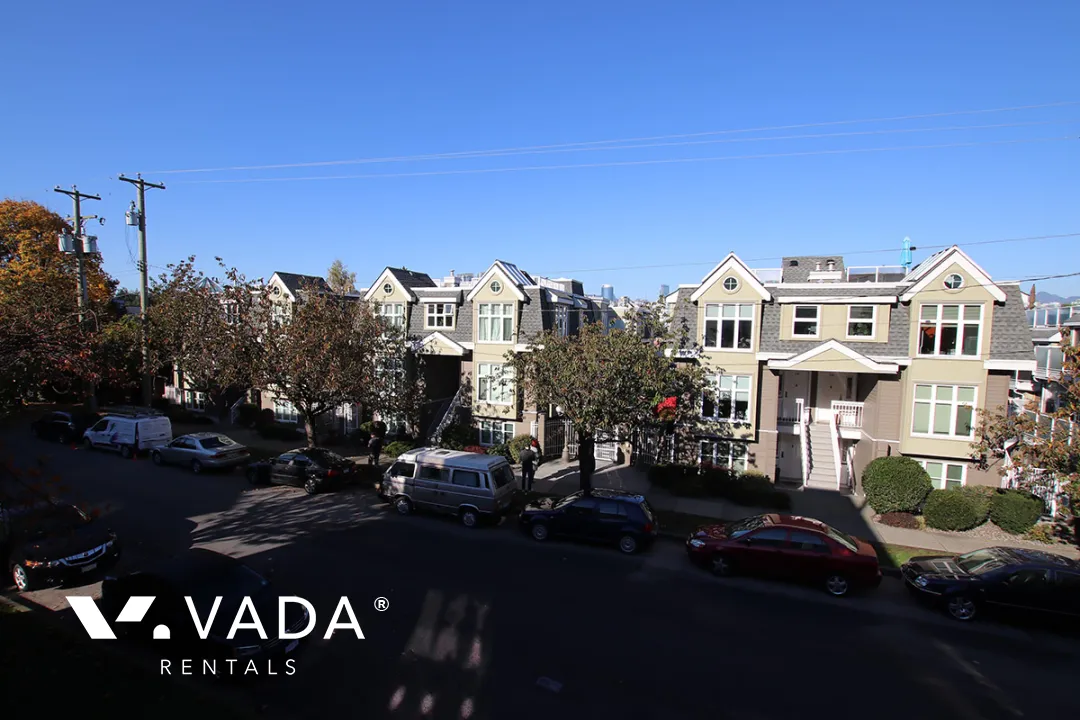 Heather Park in Fairview - 1 Bedroom Apartment For Rent in Vancouver at 17 - 704 West 7th Avenue, Vancouver, BC