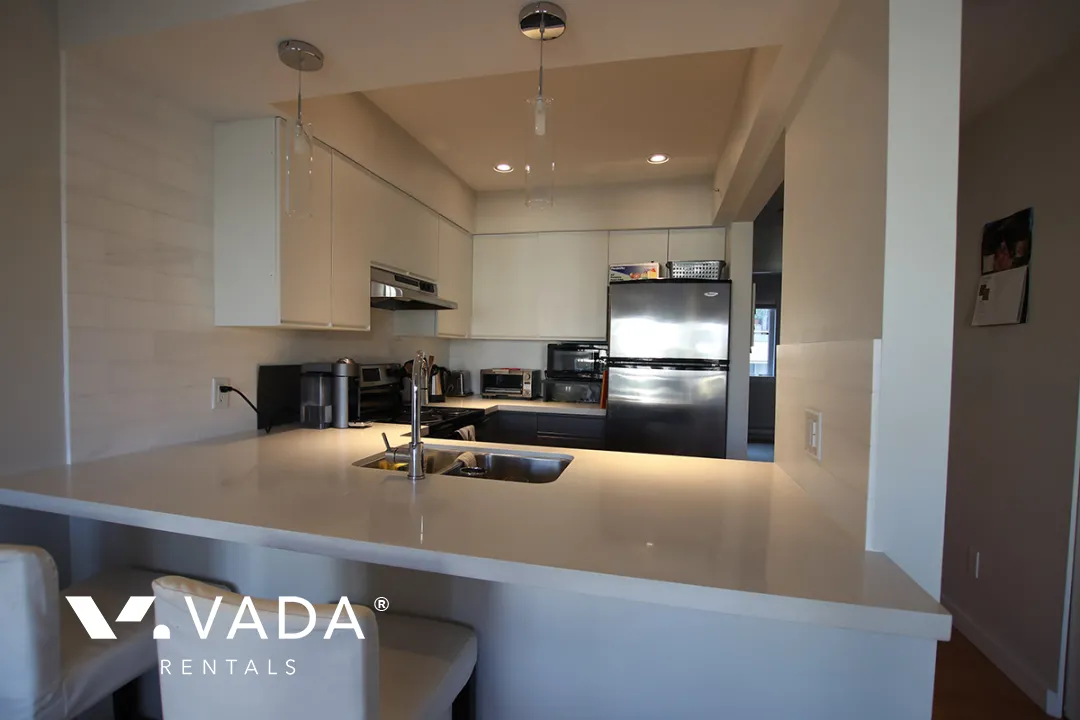 Heather Park in Fairview - 1 Bedroom Apartment For Rent in Vancouver at 17 - 704 West 7th Avenue, Vancouver, BC