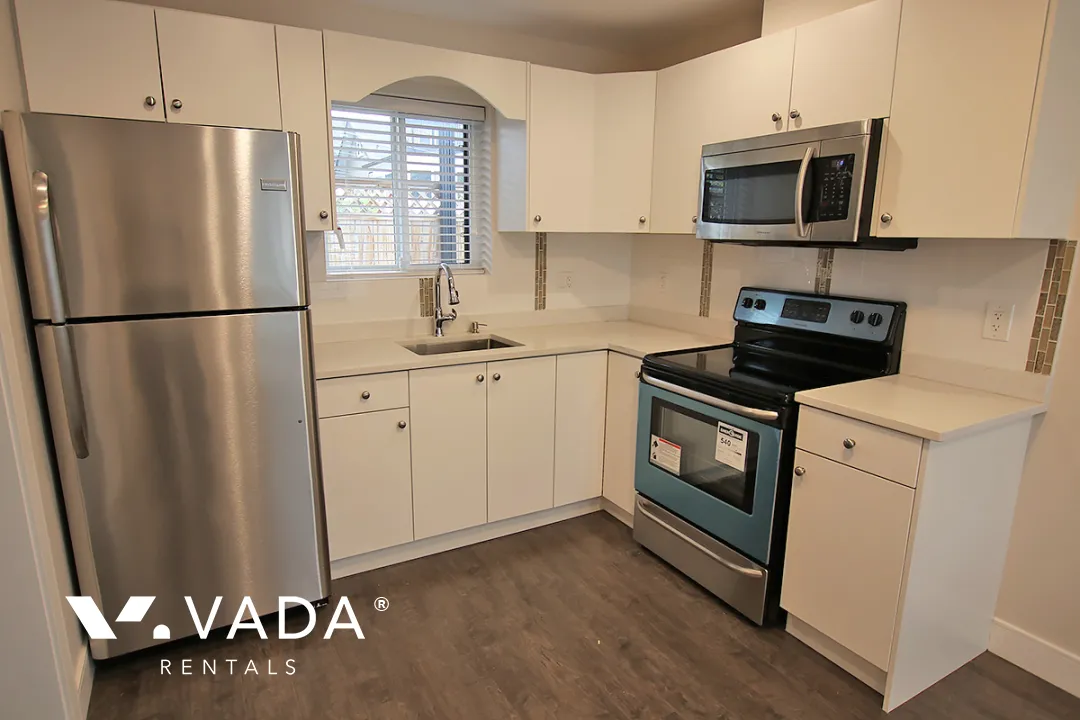 Sunset - 2 Bedroom Laneway House For Rent in Vancouver at 7158 Saint George Street, Vancouver, BC