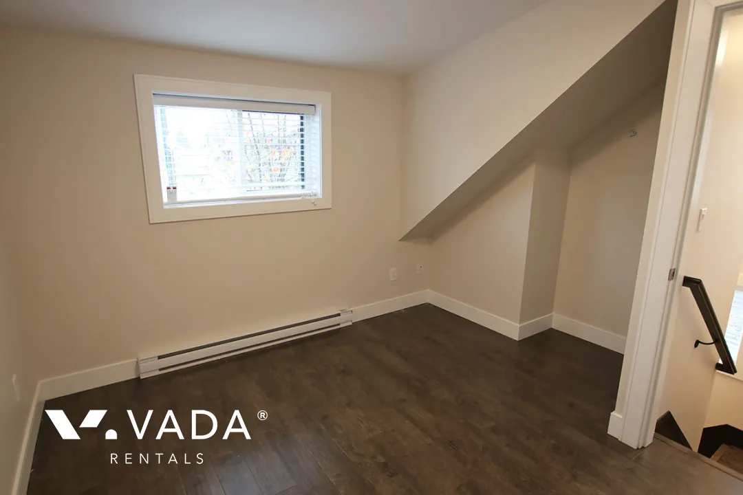 Sunset - 2 Bedroom Laneway House For Rent in Vancouver at 7158 Saint George Street, Vancouver, BC
