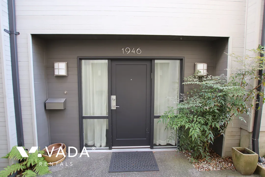 Kits Point in Kitsilano - 3 Bedroom Townhouse For Rent in Vancouver at 1946 Mcnicoll Avenue, Vancouver, BC