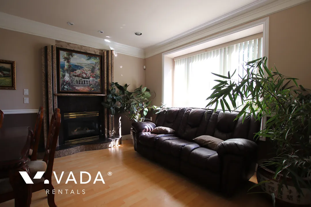 Victoria Fraserview - 2 Bedroom House (Upper Level) For Rent in Vancouver at 425 East 64th Avenue, Vancouver, BC