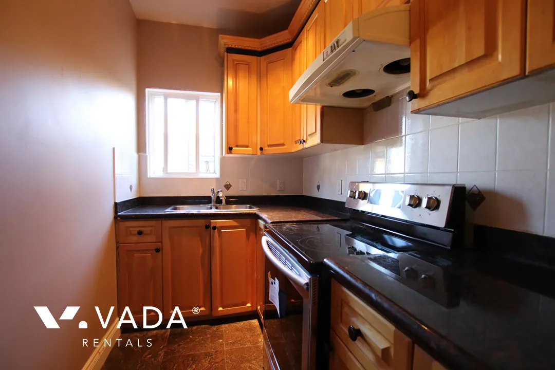 Victoria Fraserview - 2 Bedroom House (Upper Level) For Rent in Vancouver at 425 East 64th Avenue, Vancouver, BC