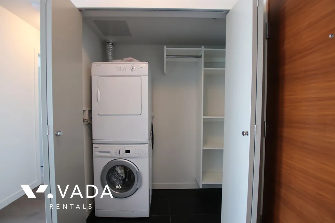 Cosmo in Downtown - 1 Bedroom Apartment For Rent in Vancouver at 810 - 161 West Georgia Street, Vancouver, BC