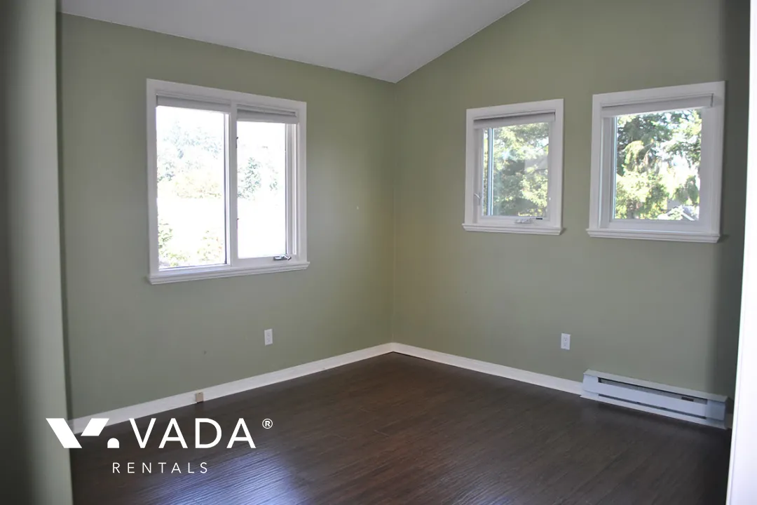 lLLAHEE in Norgate - 3 Bedroom Townhouse For Rent in North Vancouver at 203 - 1513 Bowser Avenue North, North Vancouver, BC