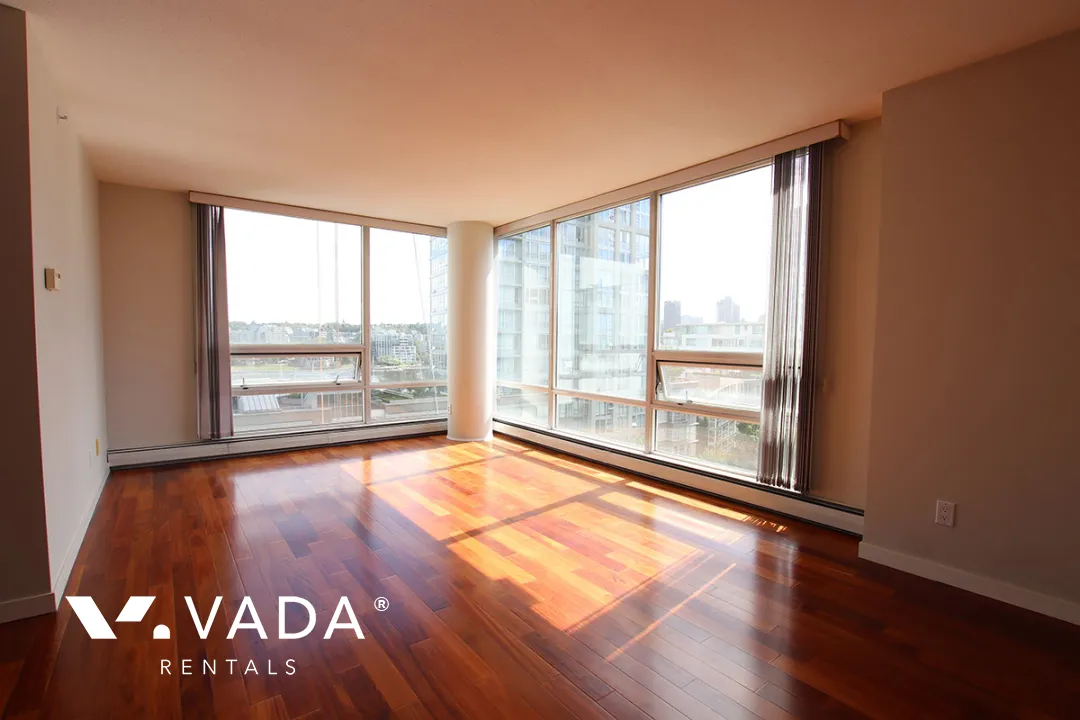 Peninsula in Yaletown - 2 Bedroom Apartment For Rent in Vancouver at 1201 Marinaside Crescent, Vancouver, BC