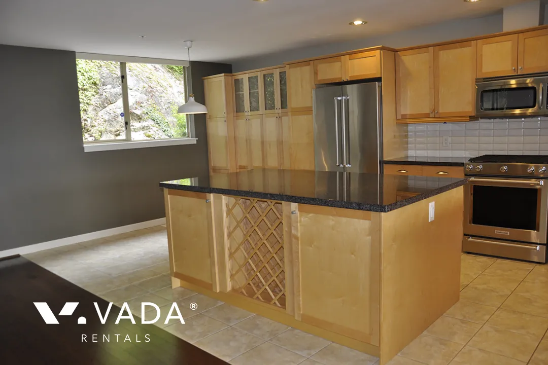 Seascapes in Howe Sound - 3 Bedroom Townhouse For Rent in West Vancouver at 8660 Seascape Drive, West Vancouver, BC