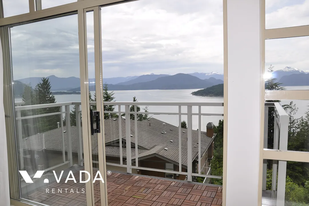 Seascapes in Howe Sound - 3 Bedroom Townhouse For Rent in West Vancouver at 8660 Seascape Drive, West Vancouver, BC