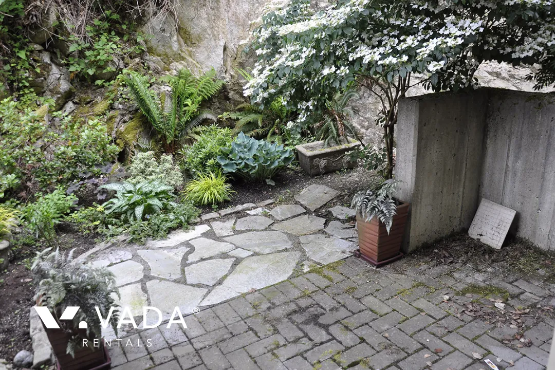 Seascapes in Howe Sound - 3 Bedroom Townhouse For Rent in West Vancouver at 8660 Seascape Drive, West Vancouver, BC