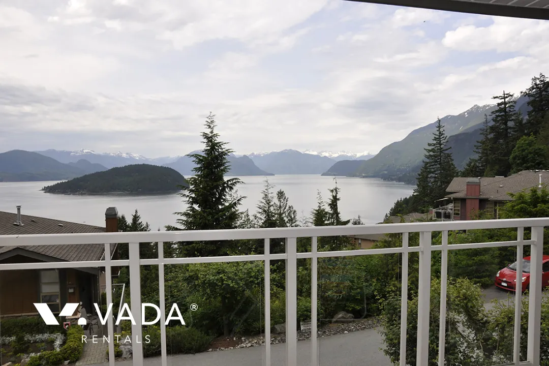 Seascapes in Howe Sound - 3 Bedroom Townhouse For Rent in West Vancouver at 8660 Seascape Drive, West Vancouver, BC