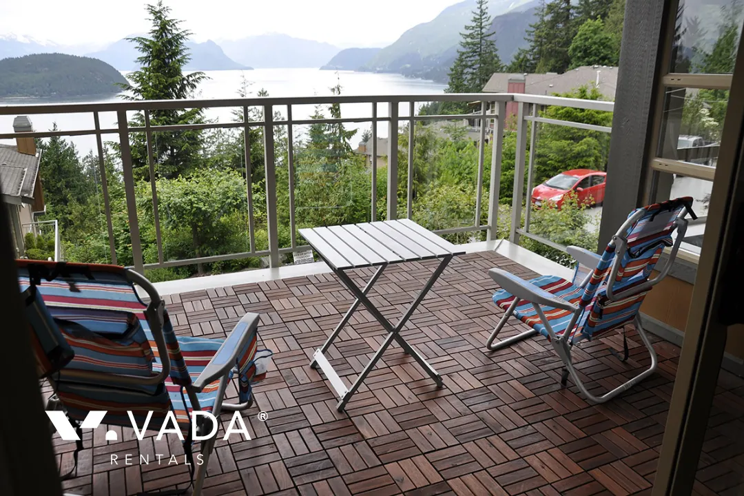 Seascapes in Howe Sound - 3 Bedroom Townhouse For Rent in West Vancouver at 8660 Seascape Drive, West Vancouver, BC