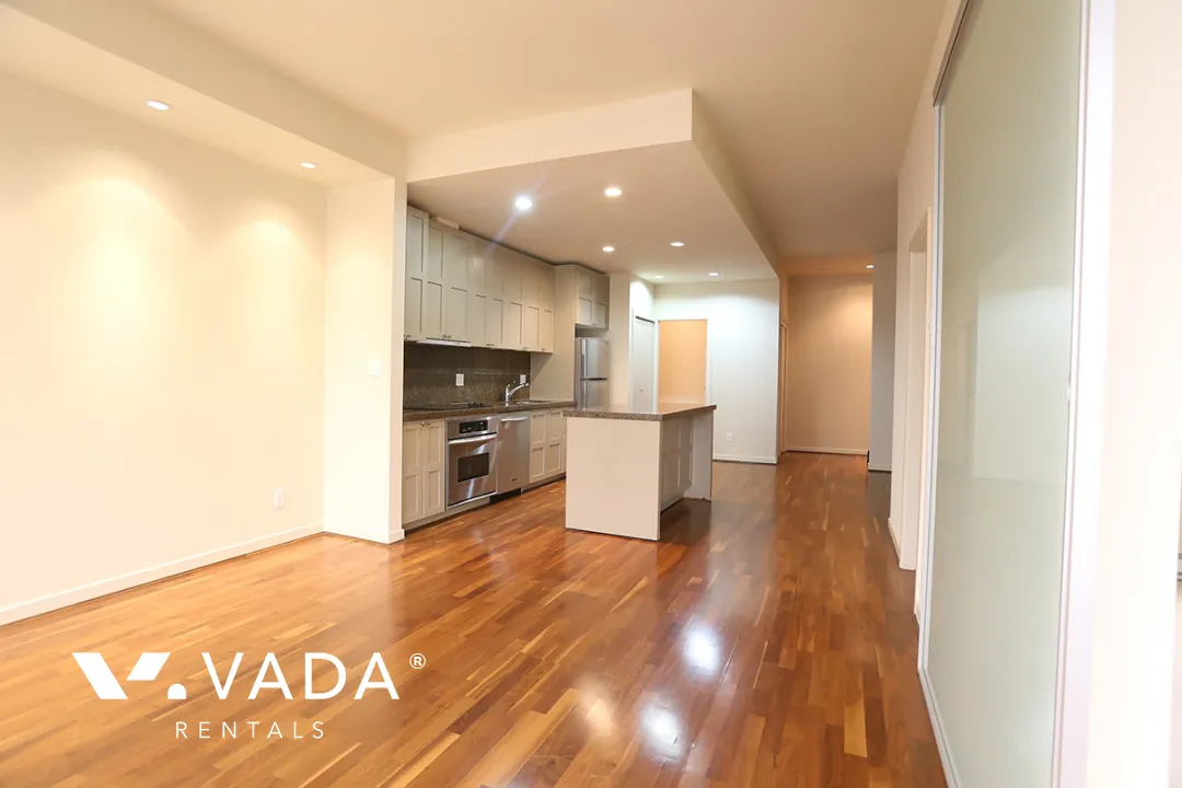 Qube in Coal Harbour - 1 Bedroom Apartment For Rent in Vancouver at 1115 - 1333 West Georgia Street, Vancouver, BC