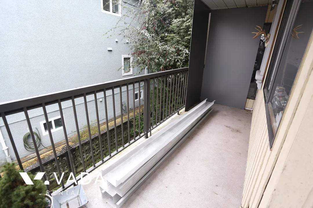 Frances Place in Grandview Woodland - 2 Bedroom Apartment For Rent in Vancouver at 202 - 1622 Frances Street, Vancouver, BC