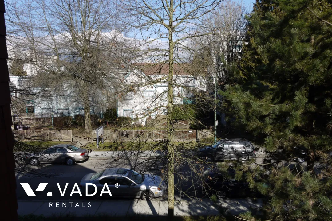 Braebern in Fairview - 2 Bedroom Apartment For Rent in Vancouver at 302 - 736 West 14th Avenue, Vancouver, BC