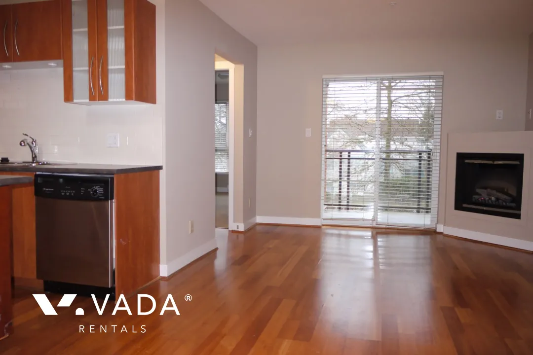Braebern in Fairview - 2 Bedroom Apartment For Rent in Vancouver at 302 - 736 West 14th Avenue, Vancouver, BC