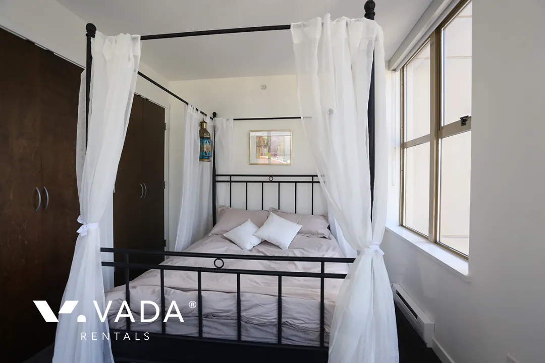 Mondrian in Downtown - Furnished 2 Bedroom Apartment For Rent in Vancouver at 2902 - 969 Richards Street, Vancouver, BC