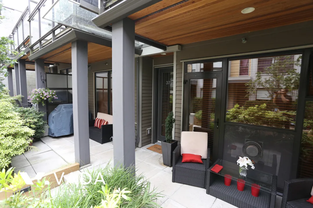 Brix in Kensington - 2 Bedroom Townhouse For Rent in Vancouver at 3796 Commercial Street, Vancouver, BC